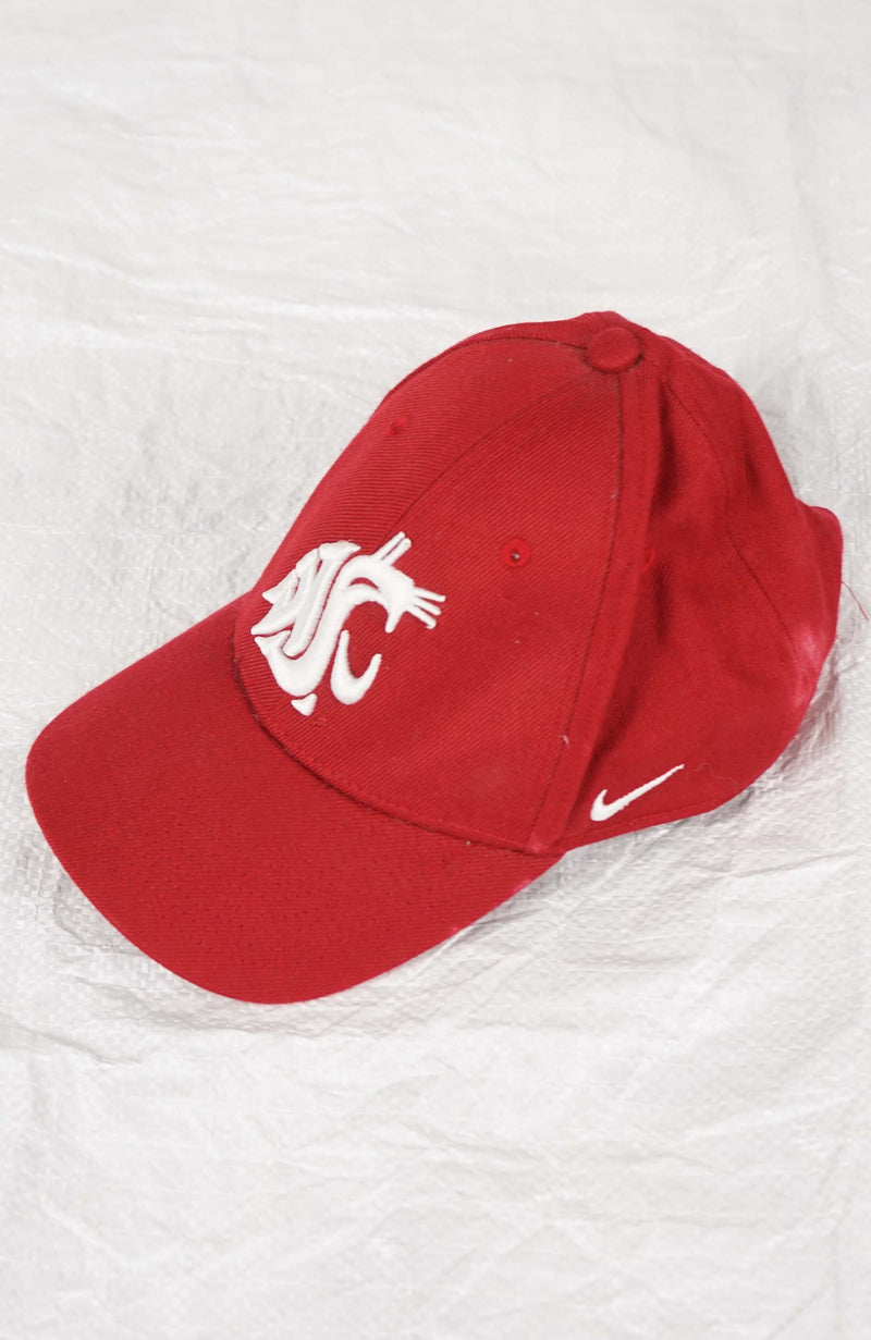 VINTAGE NIKE COUGARS HAT