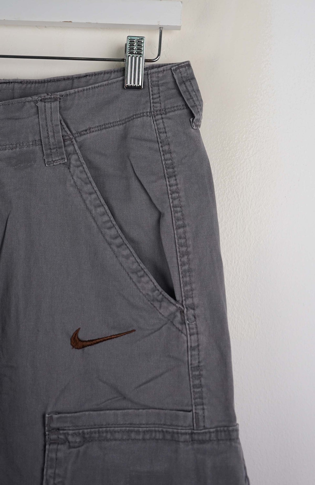 VINTAGE REWORK CARGO SHORTS W30