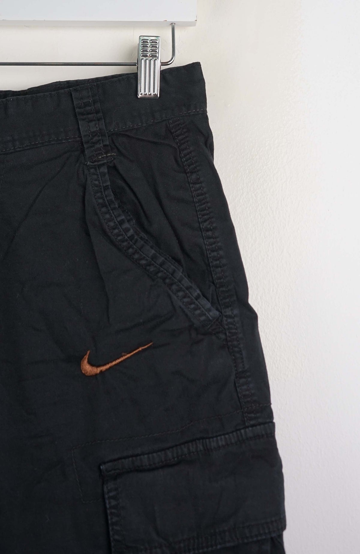 VINTAGE REWORK CARGO SHORTS W28