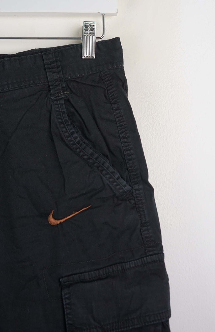 VINTAGE REWORK CARGO SHORTS W28