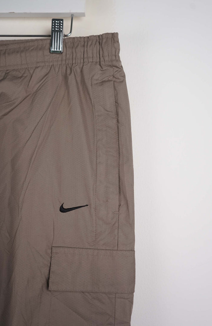 VINTAGE NIKE TRACK PANTS (XL)