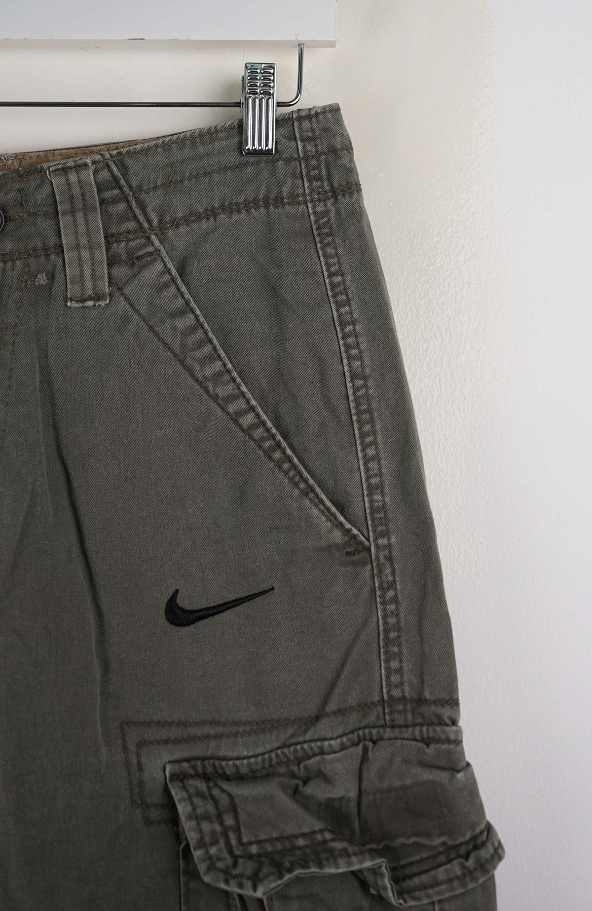 VINTAGE REWORK CARGO SHORTS W30