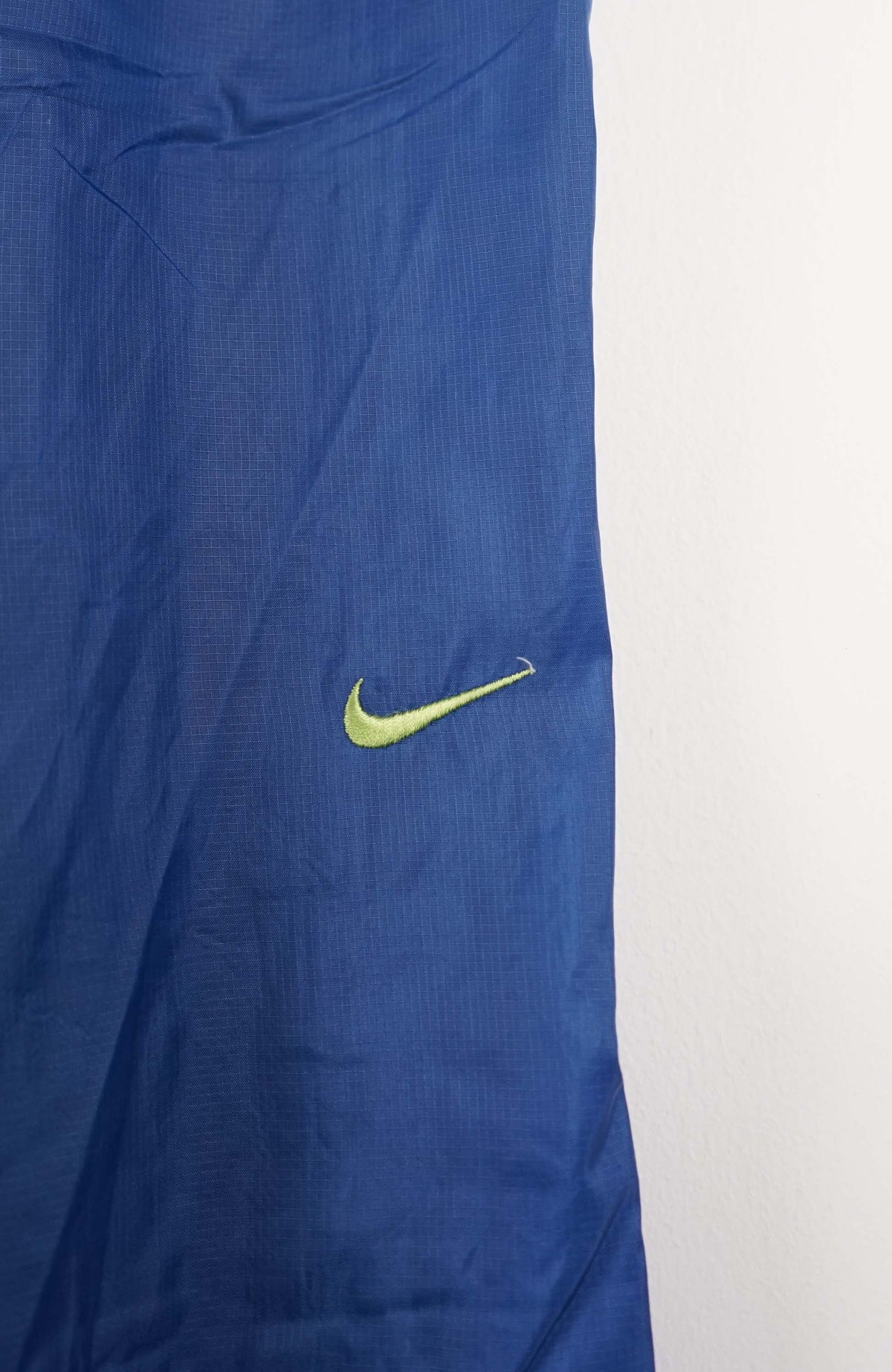 VINTAGE NIKE TRACK PANTS (M)