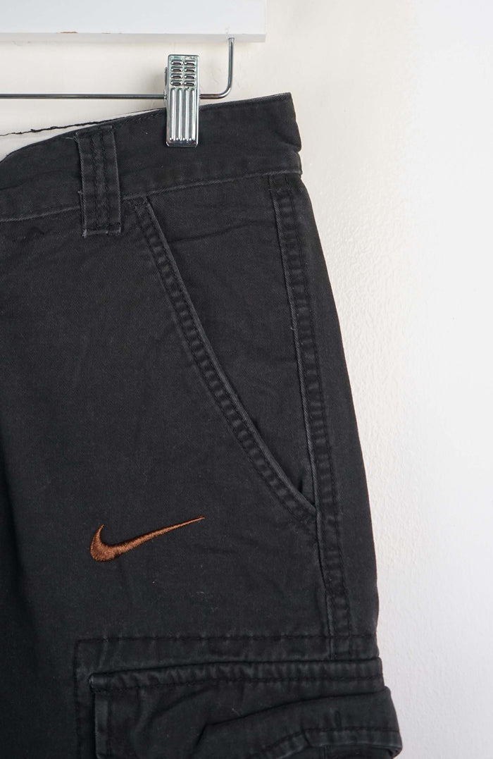 VINTAGE REWORK CARGO SHORTS W28