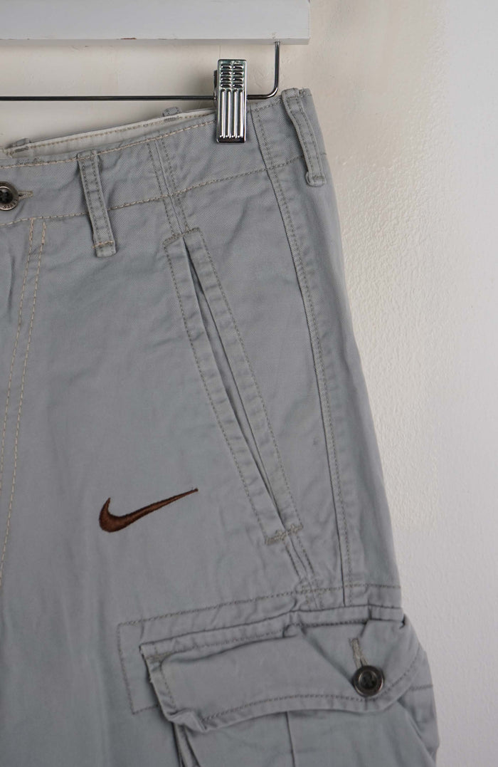 VINTAGE REWORK CARGO SHORTS W30