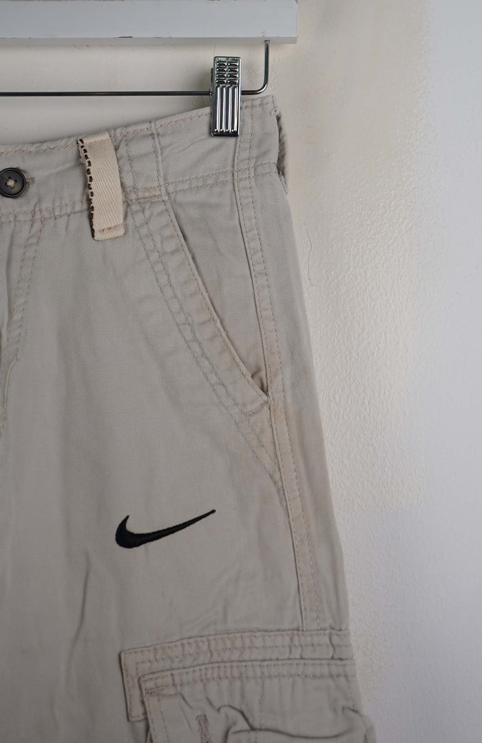 VINTAGE REWORK CARGO SHORTS W26