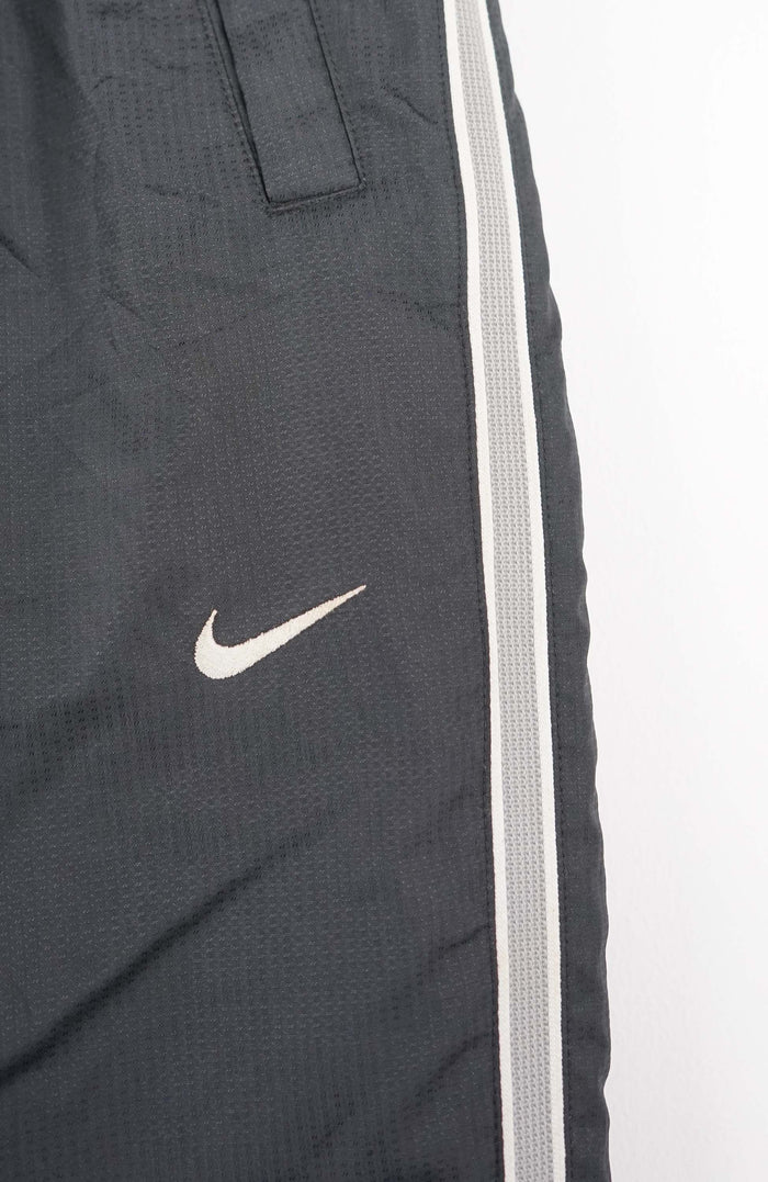 VINTAGE NIKE TRACK PANTS (M)