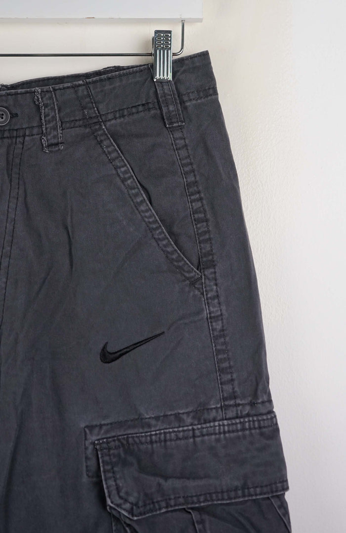 VINTAGE REWORK CARGO SHORTS W30