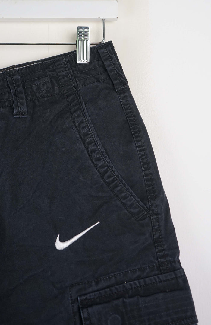 VINTAGE REWORK CARGO SHORTS W30