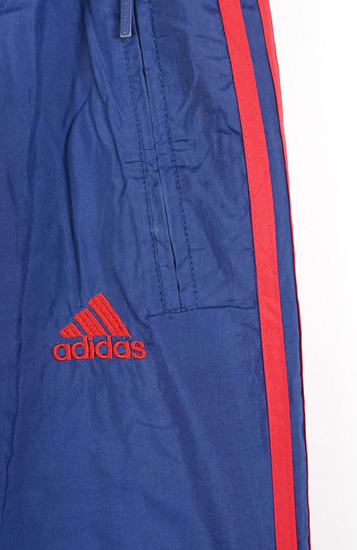 VINTAGE ADIDAS TRACK PANT SHORTS (M)