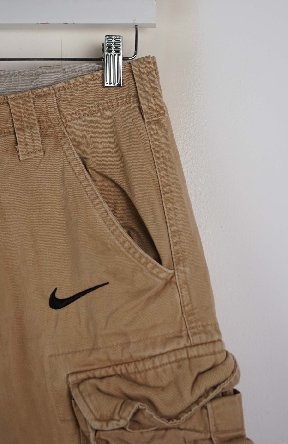 VINTAGE REWORK CARGO SHORTS W29