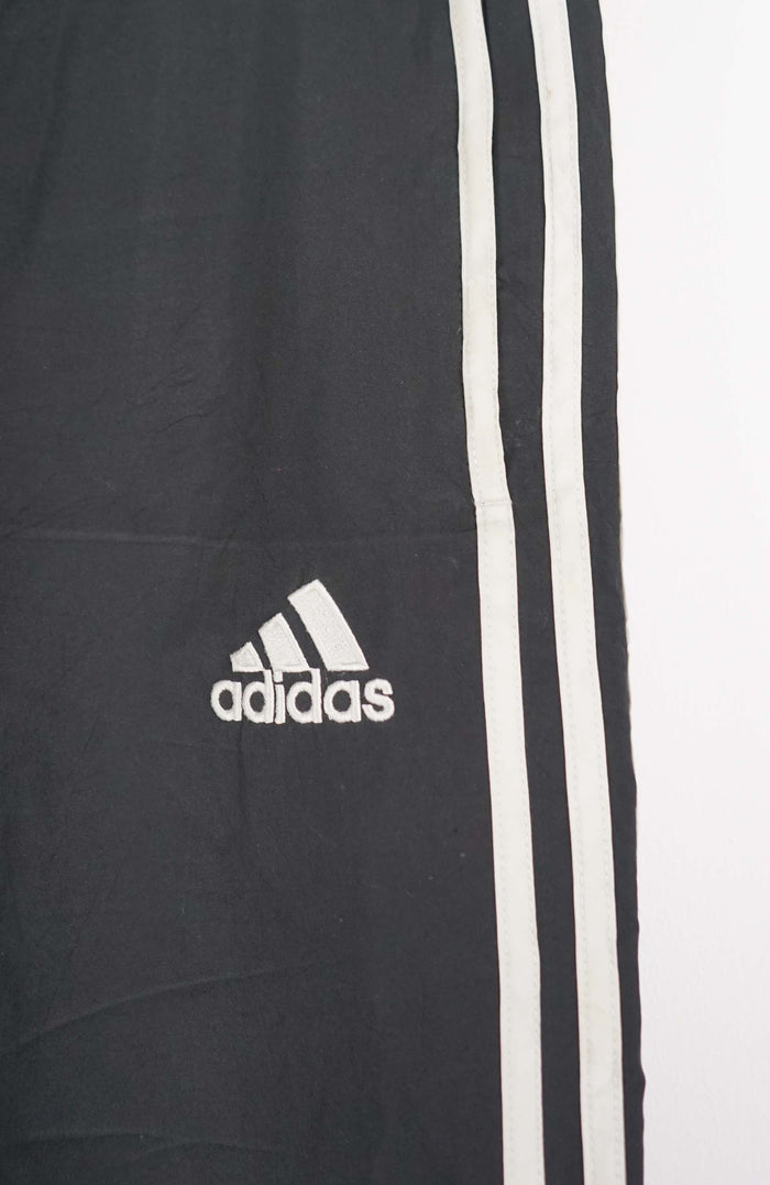 VINTAGE ADIDAS TRACK PANT SHORTS (M)