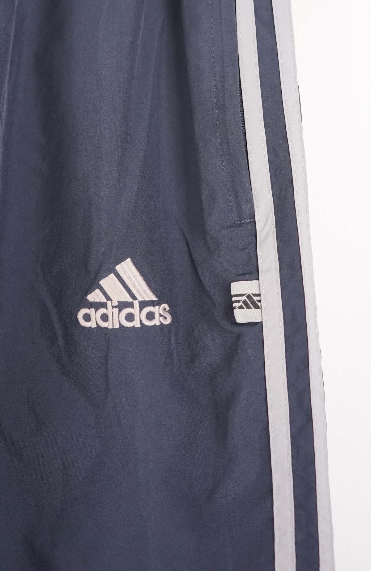 VINTAGE ADIDAS TRACK PANT SHORTS (S)