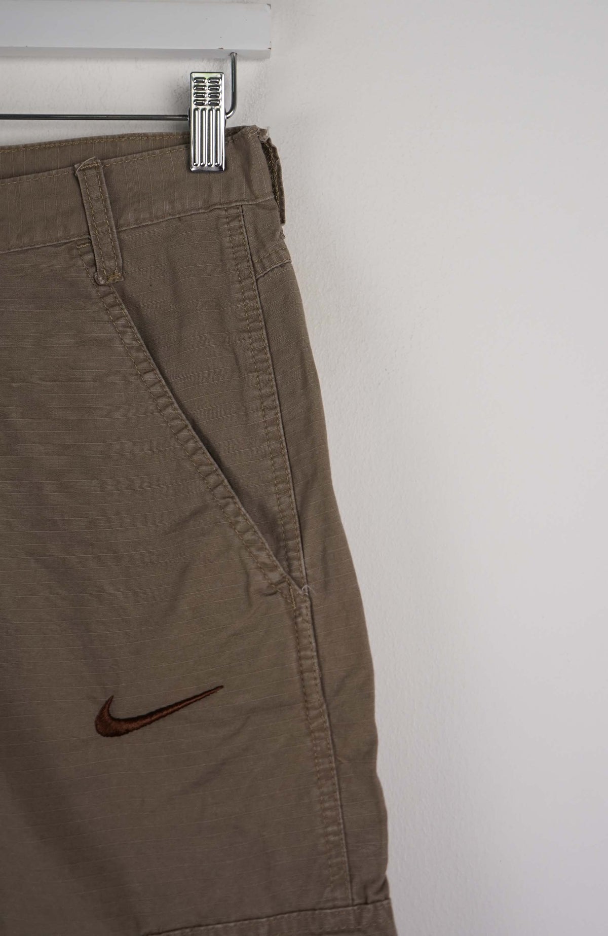 VINTAGE REWORK CARGO SHORTS W28