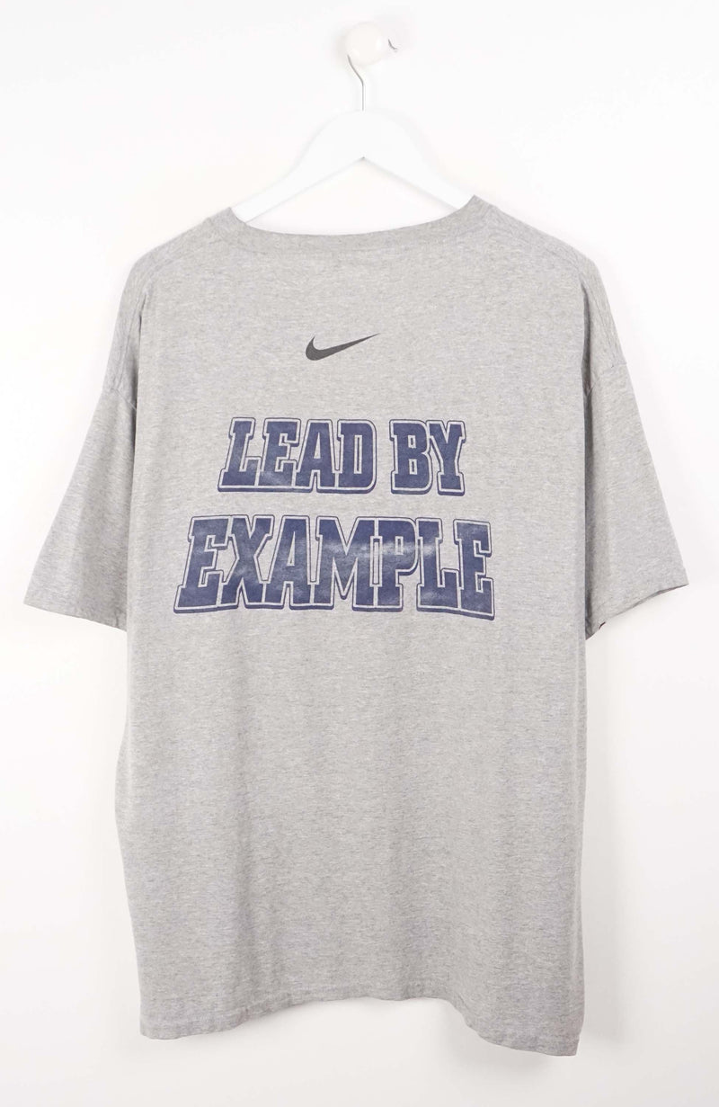 VINTAGE NIKE T-SHIRT (XL)