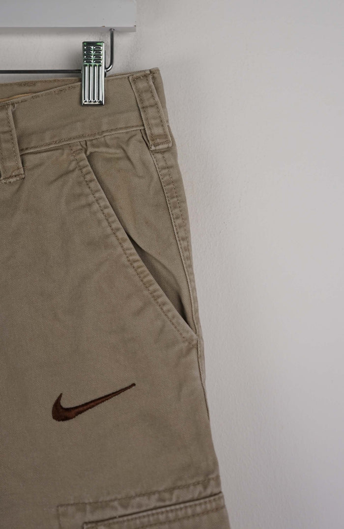 VINTAGE REWORK CARGO SHORTS W30