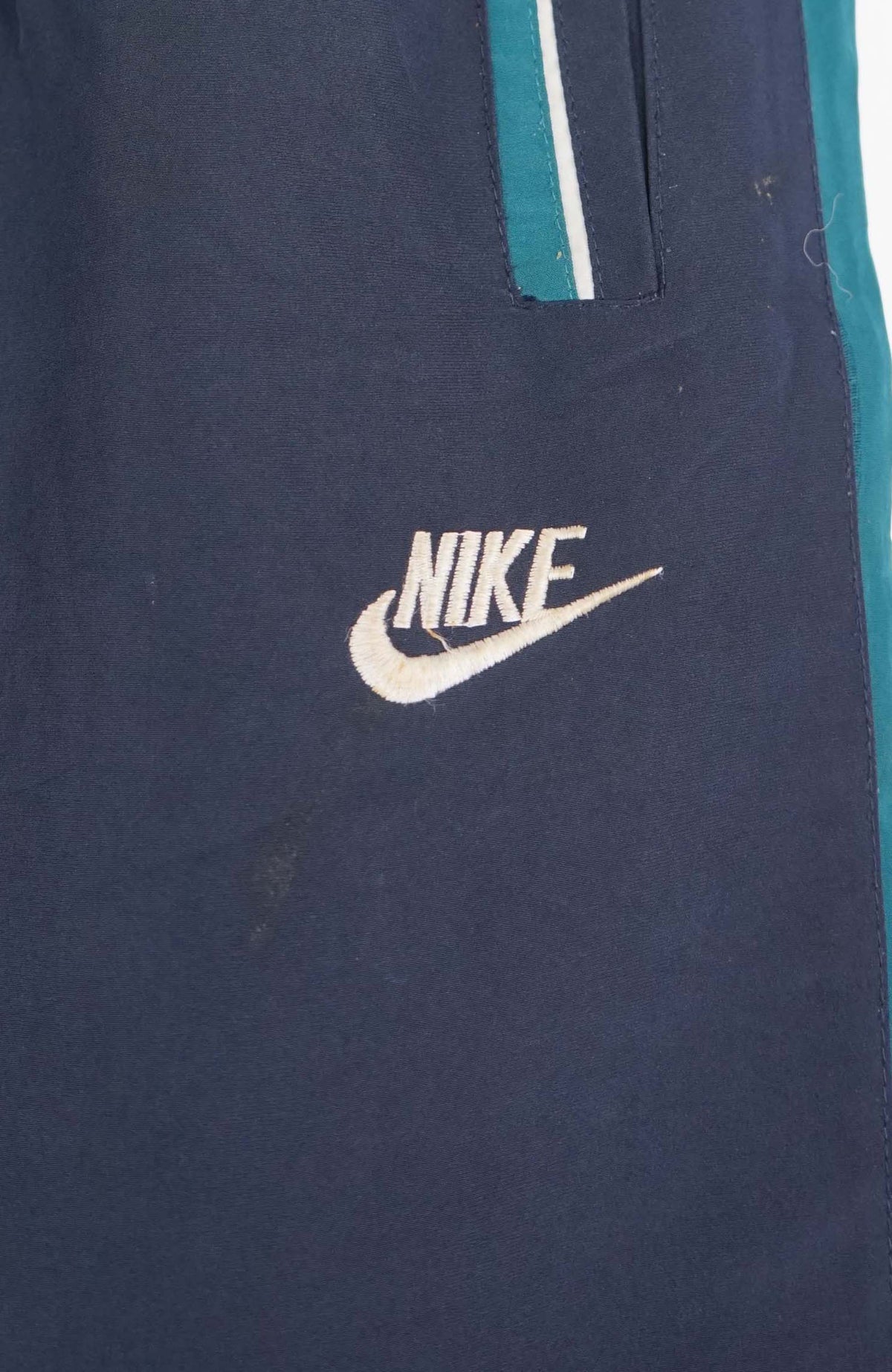 VINTAGE NIKE TRACK PANT SHORTS (L)
