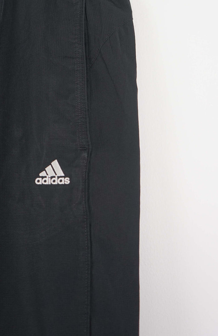 VINTAGE ADIDAS TRACK PANT SHORTS (XL)