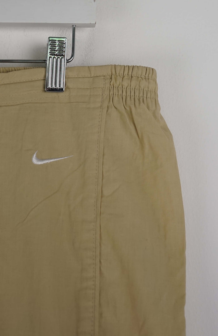 VINTAGE NIKE TRACK PANT SHORTS (XL)