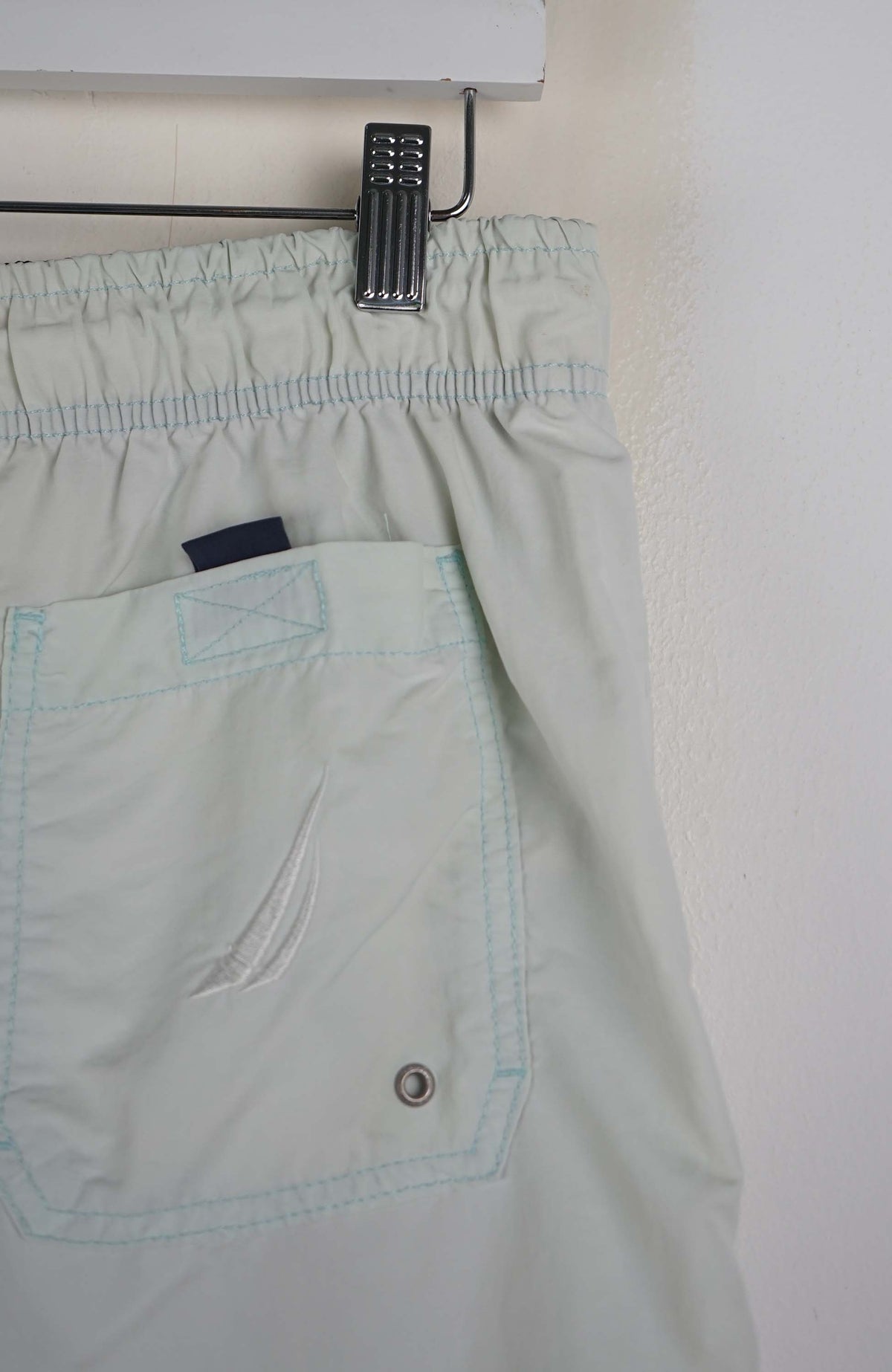 VINTAGE NAUTICA ACTIVE SHORTS W34