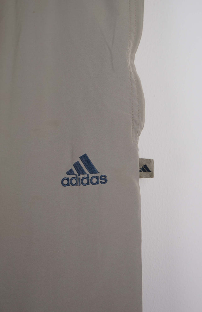 VINTAGE ADIDAS TRACK PANT SHORTS (L)