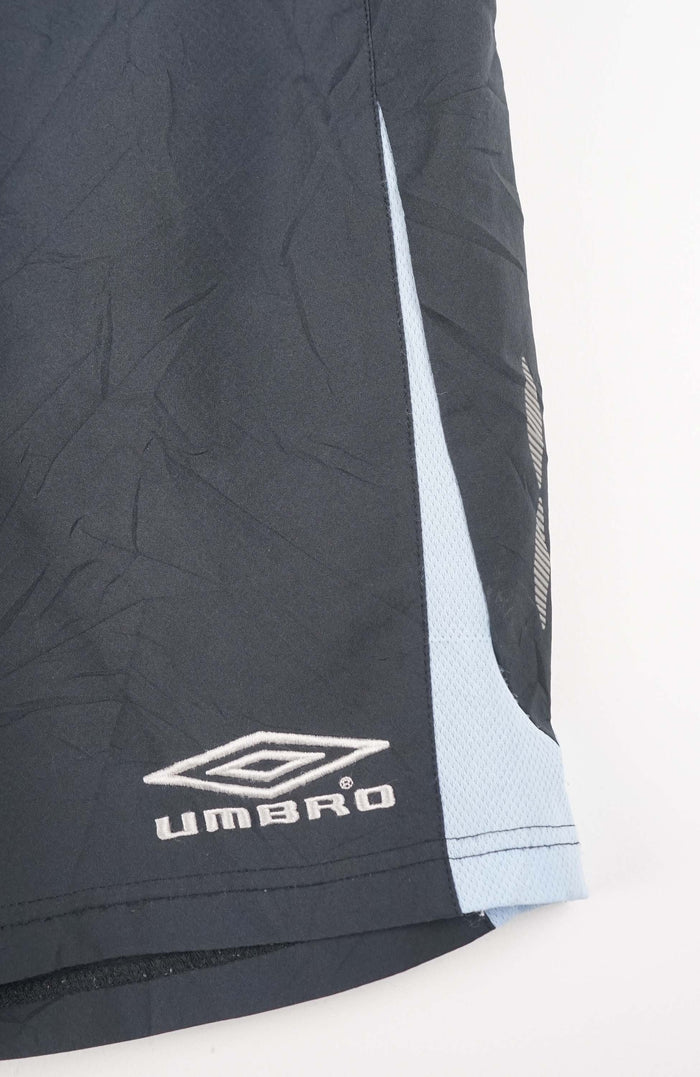 VINTAGE UMBRO ACTIVE SHORTS W28