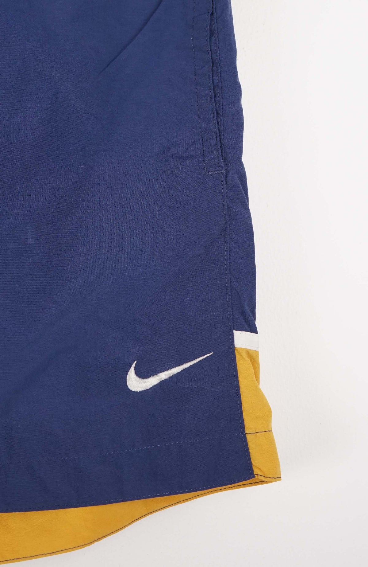 VINTAGE NIKE ACTIVE SHORTS W32