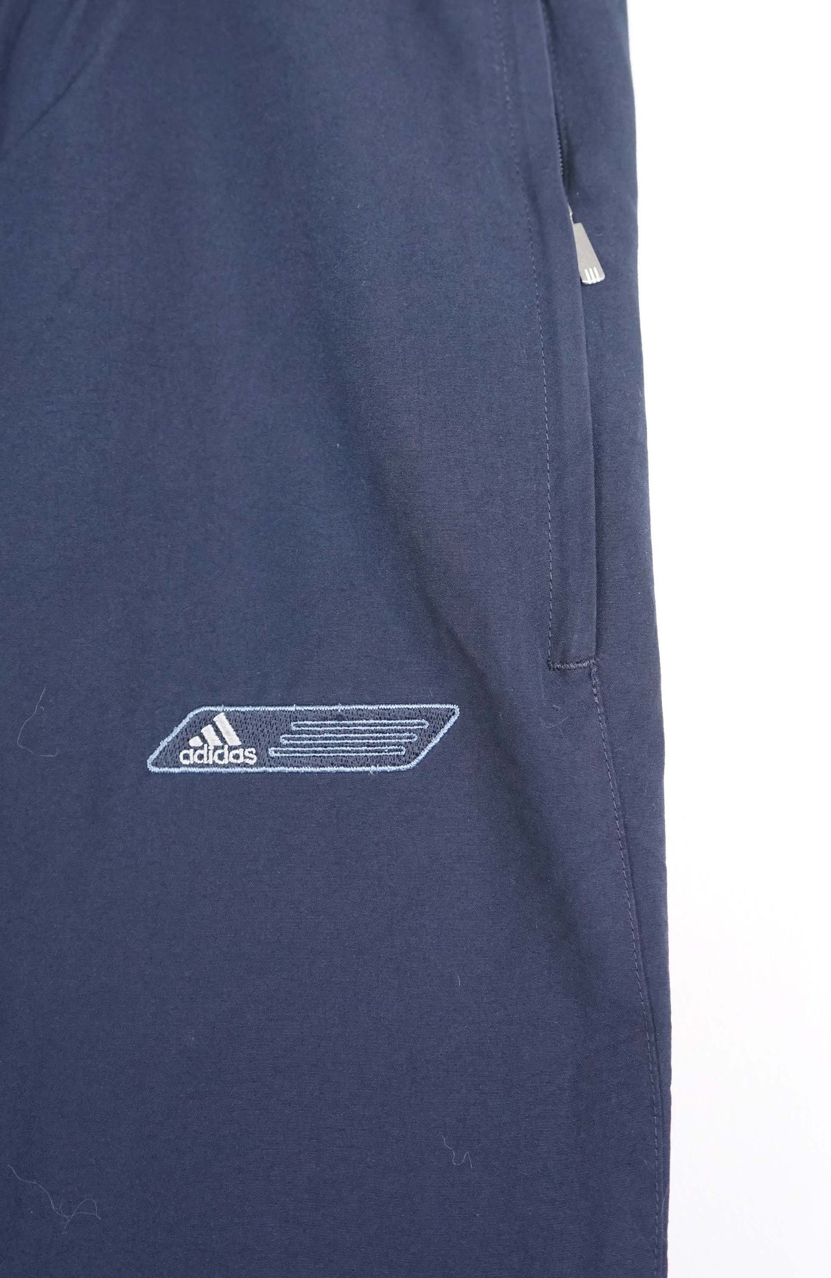 VINTAGE ADIDAS TRACK PANT SHORTS (L)