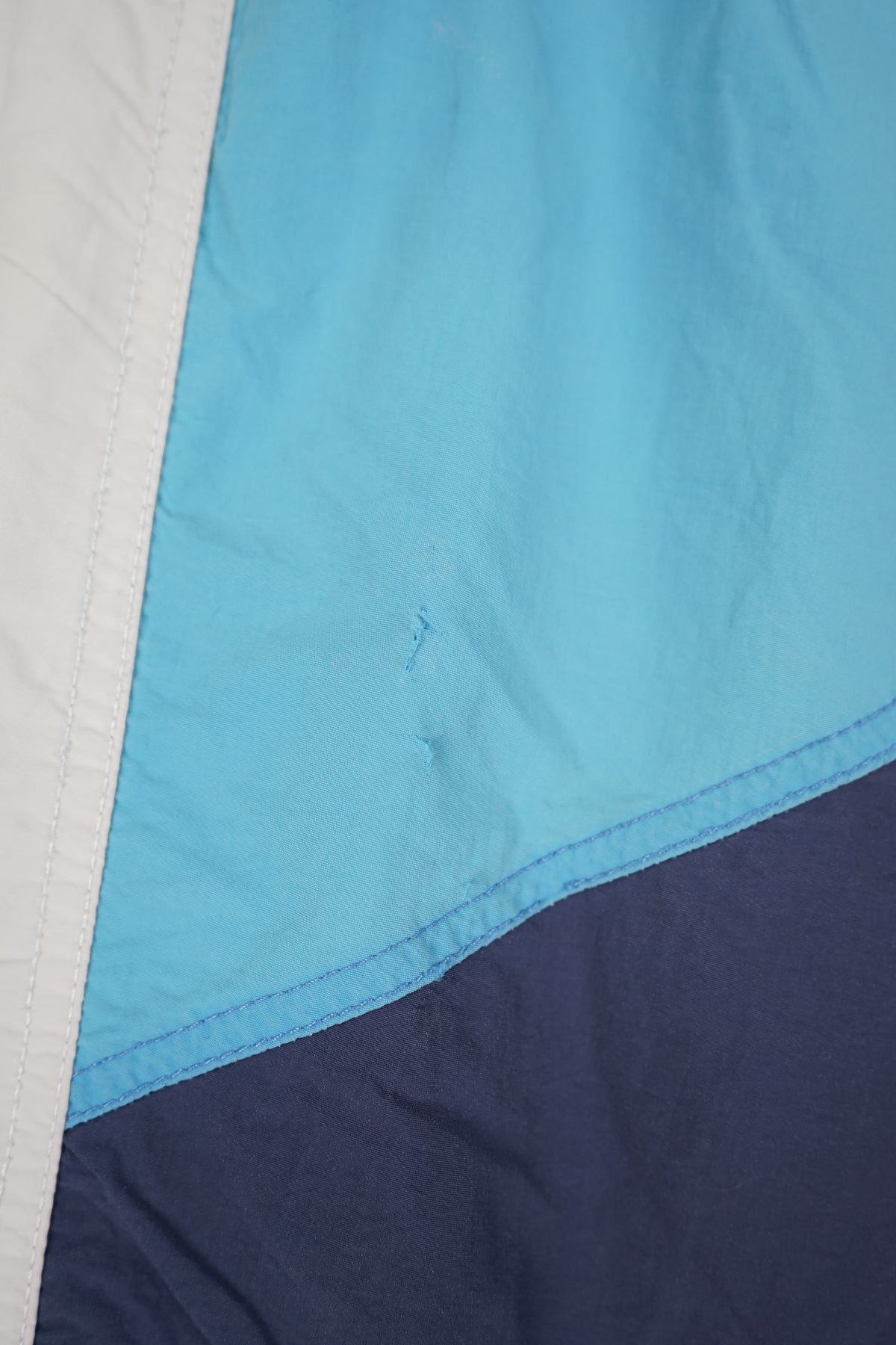 VINTAGE NAUTICA SHORTS W32