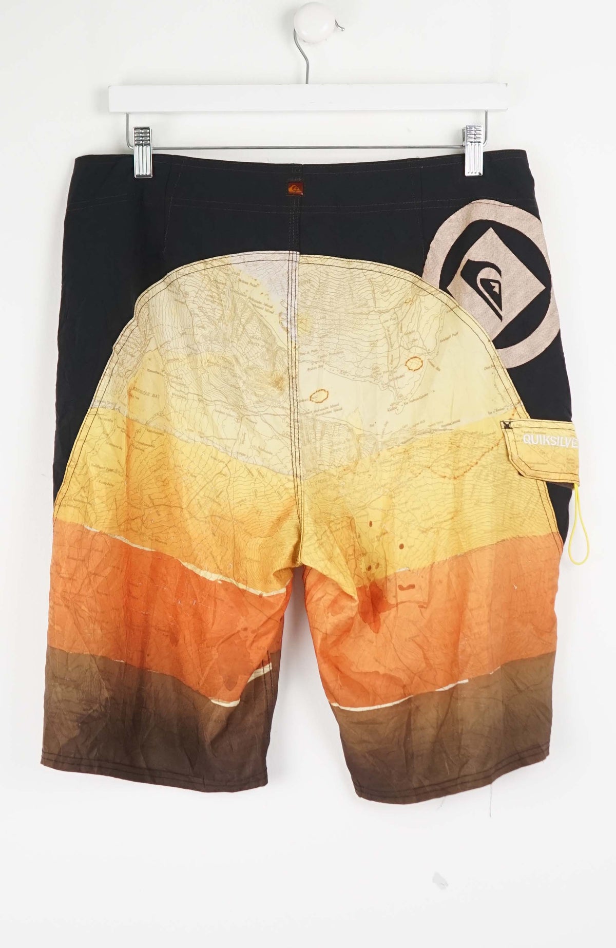 VINTAGE QUIKSILVER SHORTS W34