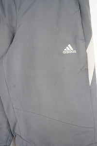 VINTAGE ADIDAS TRACK PANT SHORTS (M)