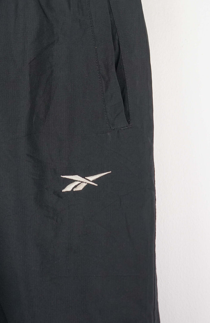 VINTAGE REEBOK TRACK PANT SHORTS (XS)