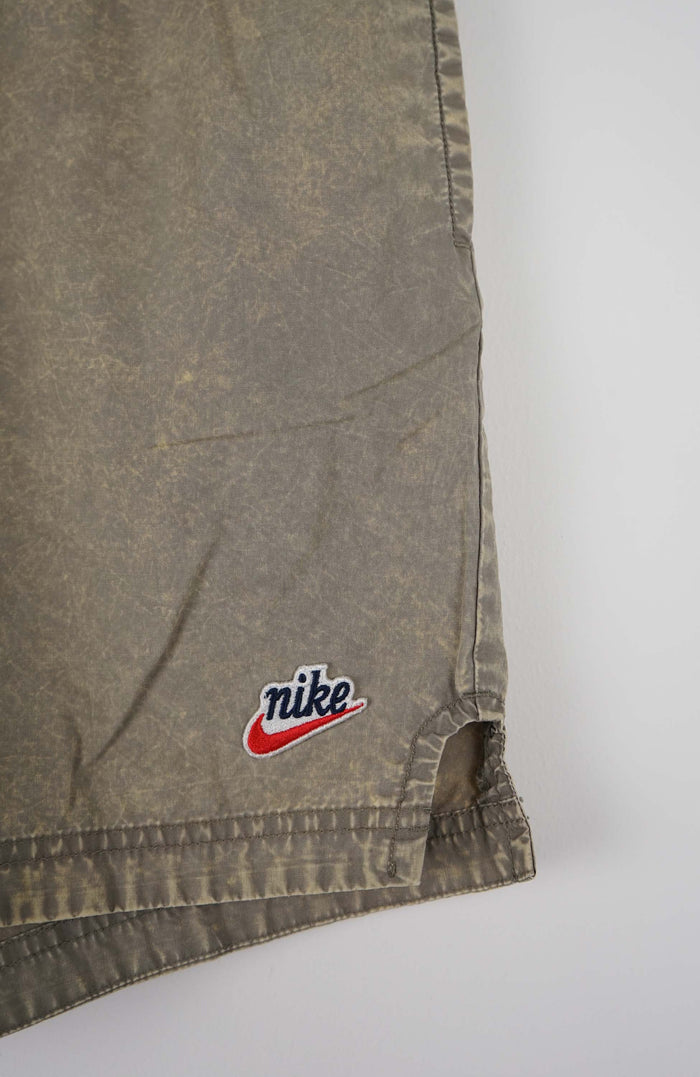 VINTAGE NIKE SHORTS W32