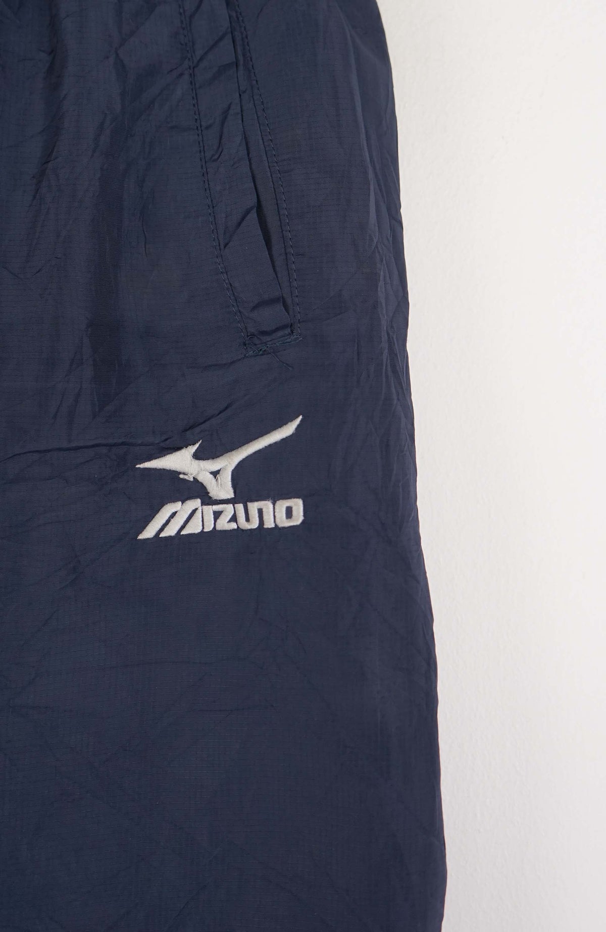 VINTAGE MIZUNO TRACK PANT SHORTS (XS)