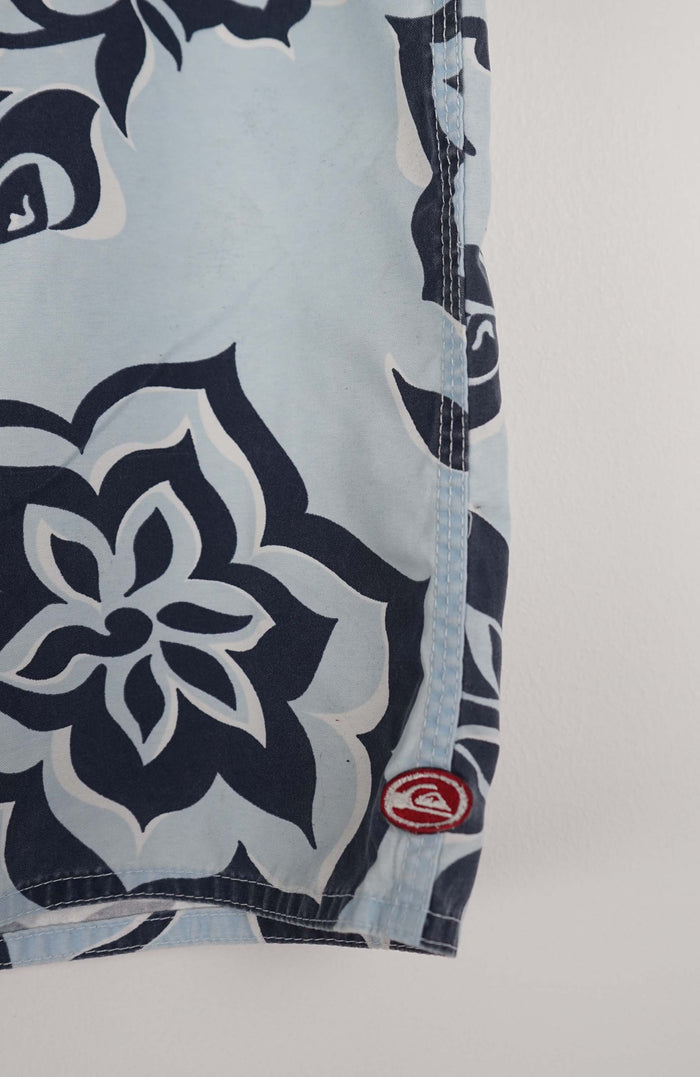 VINTAGE QUIKSILVER SURF BOARD SHORTS W35