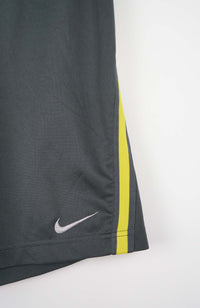 VINTAGE NIKE SHORTS W28