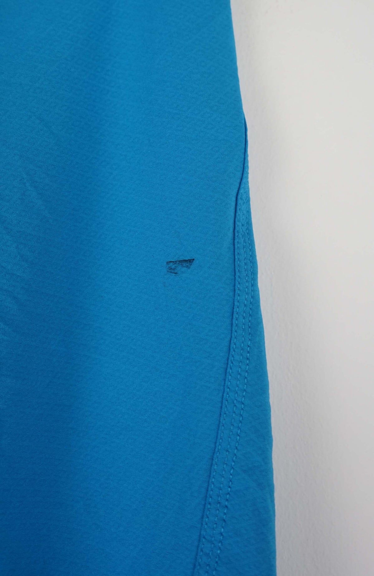VINTAGE QUIKSILVER SHORTS W30