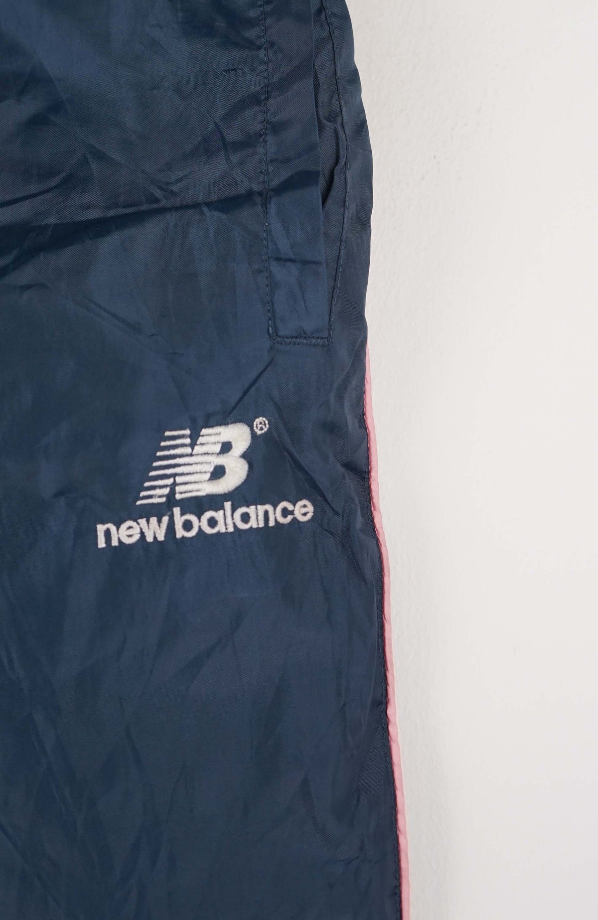 VINTAGE NEW BALANCE TRACK PANT SHORTS (S)