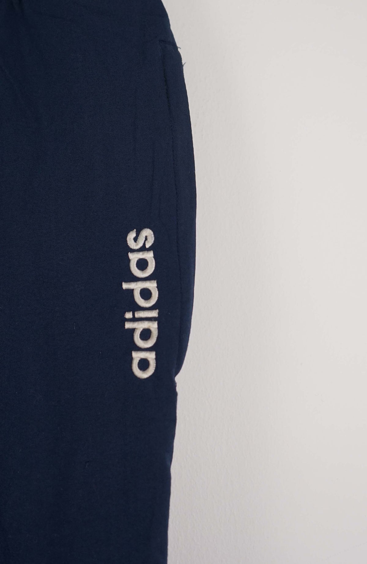 VINTAGE ADIDAS TRACK PANT SHORTS (L)