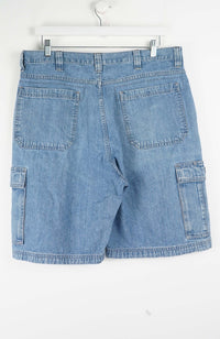 VINTAGE WRANGLER CARGO SHORTS W36
