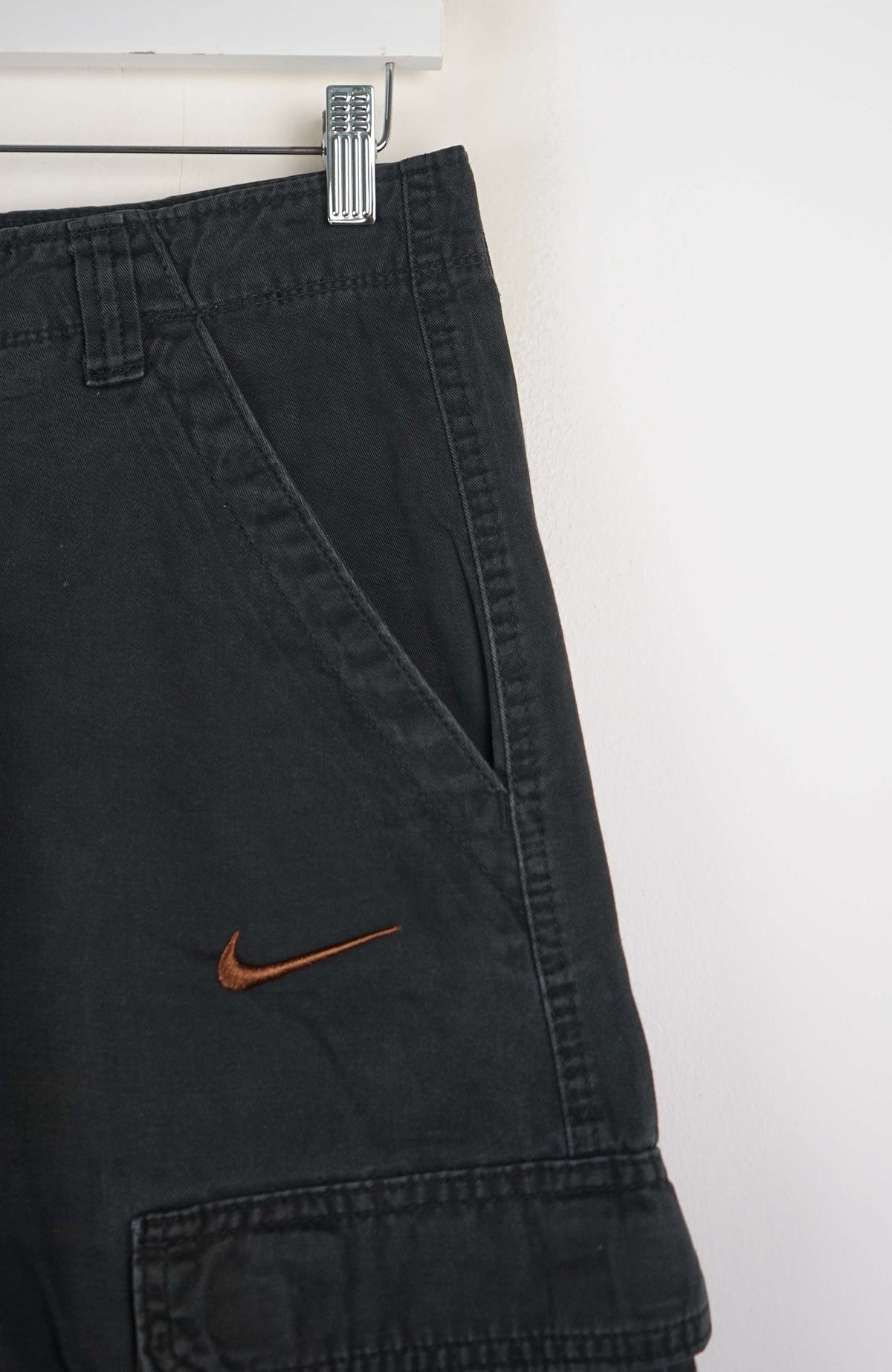 VINTAGE REWORK CARGO SHORTS W31