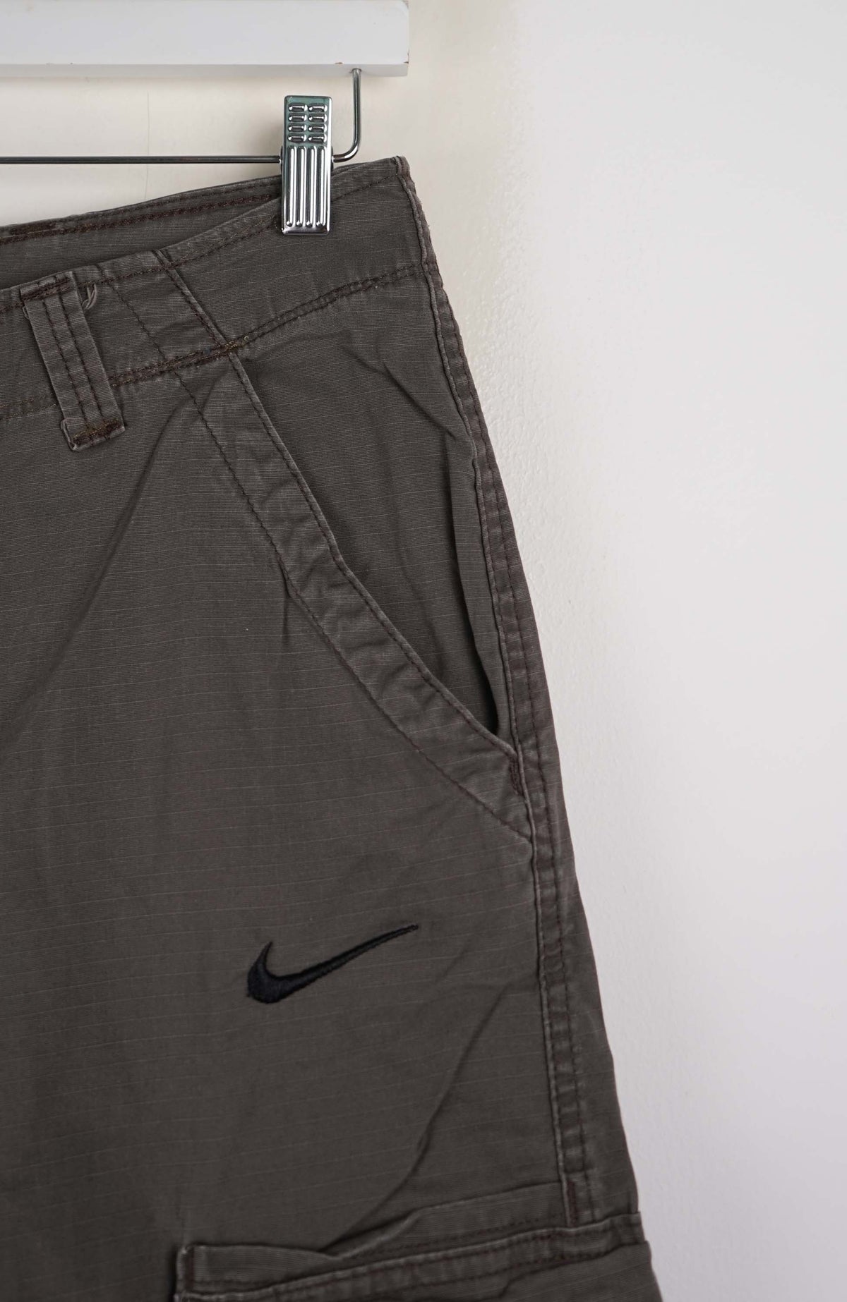 VINTAGE REWORK CARGO SHORTS W30