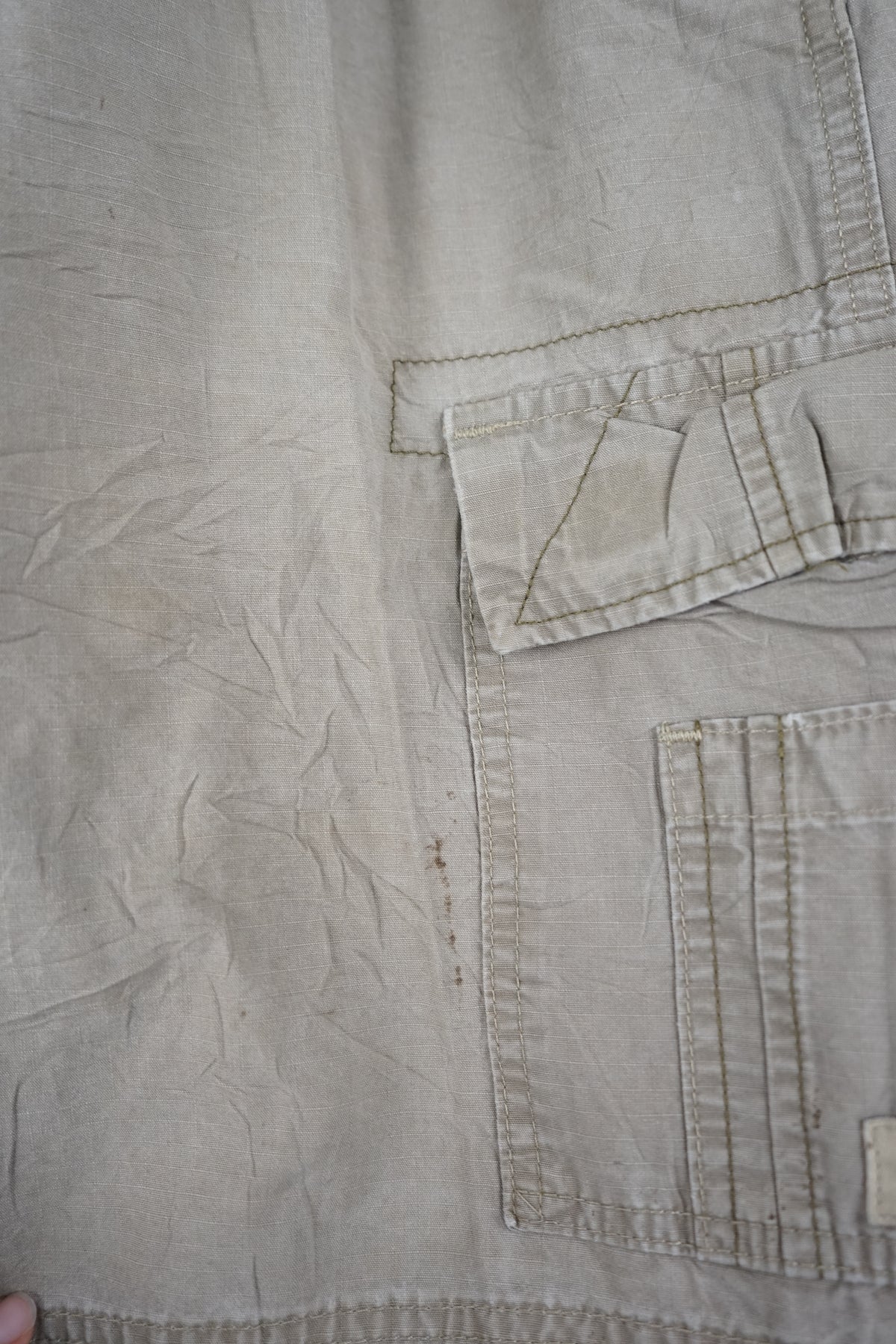 VINTAGE WRANGLER CARGO SHORTS W36