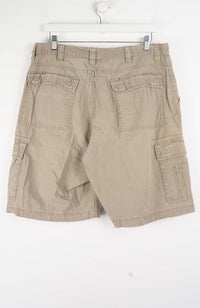 VINTAGE WRANGLER CARGO SHORTS W36