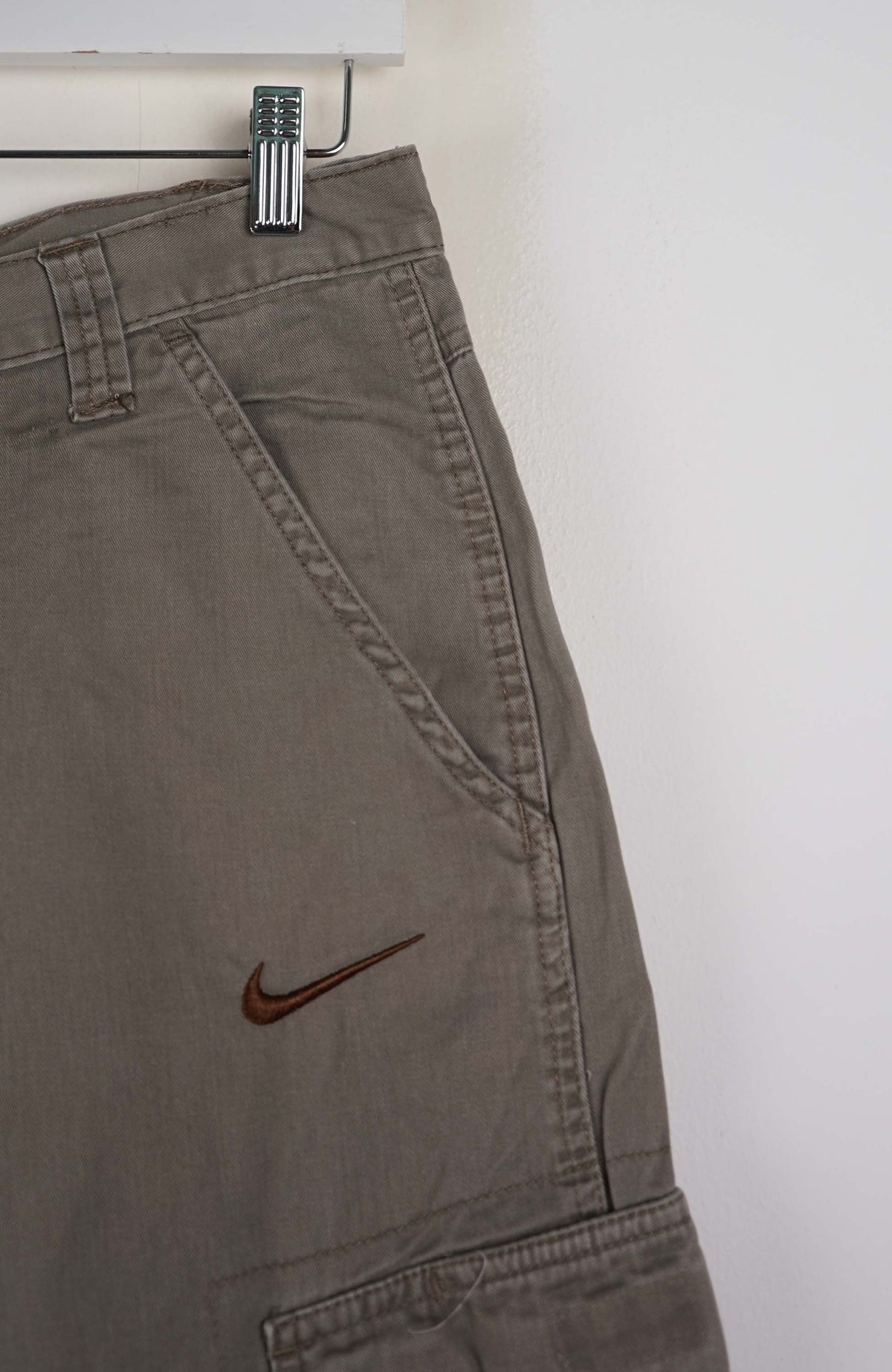 VINTAGE REWORK CARGO SHORTS W30