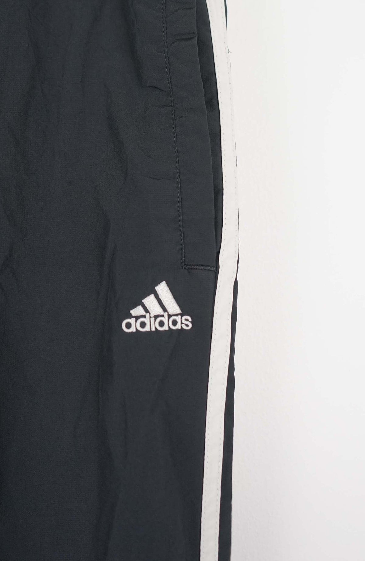 VINTAGE ADIDAS TRACK PANTS (L)