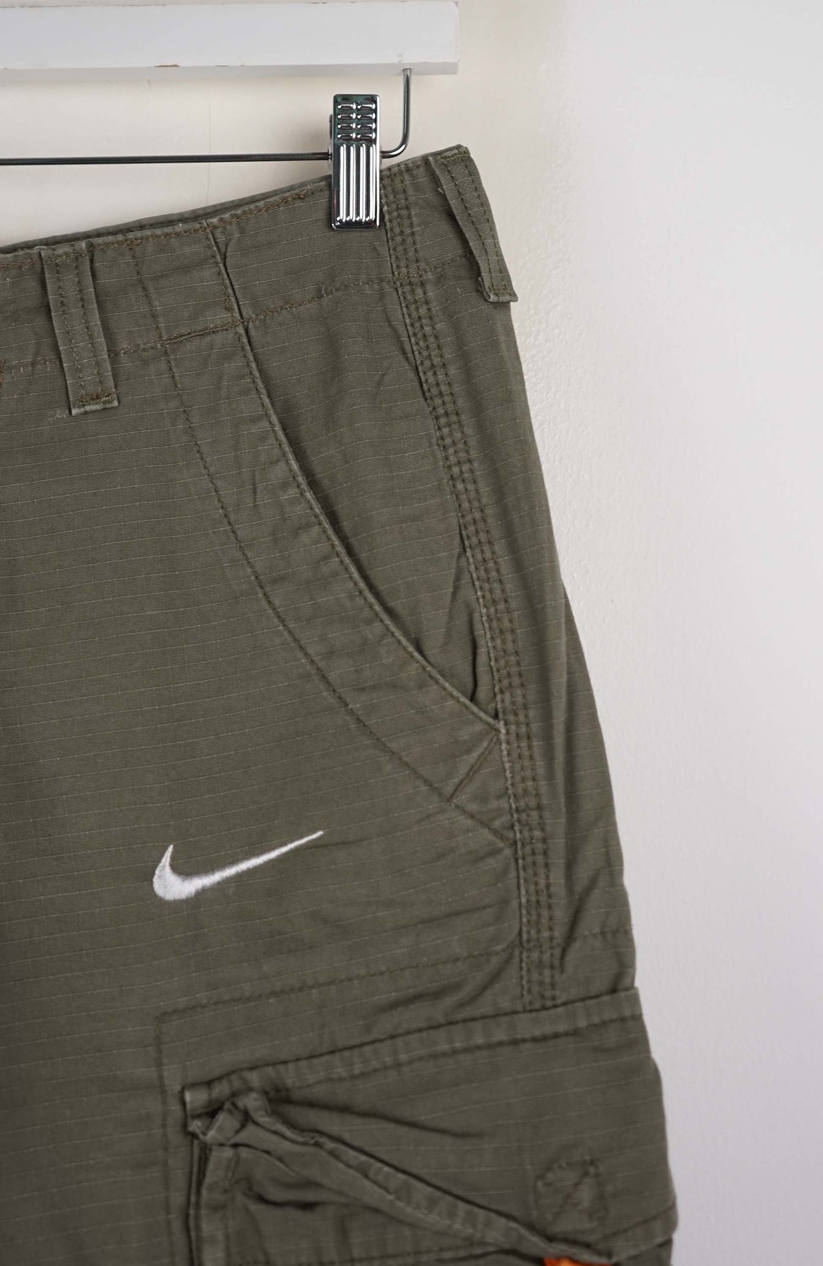 VINTAGE REWORK CARGO SHORTS W30