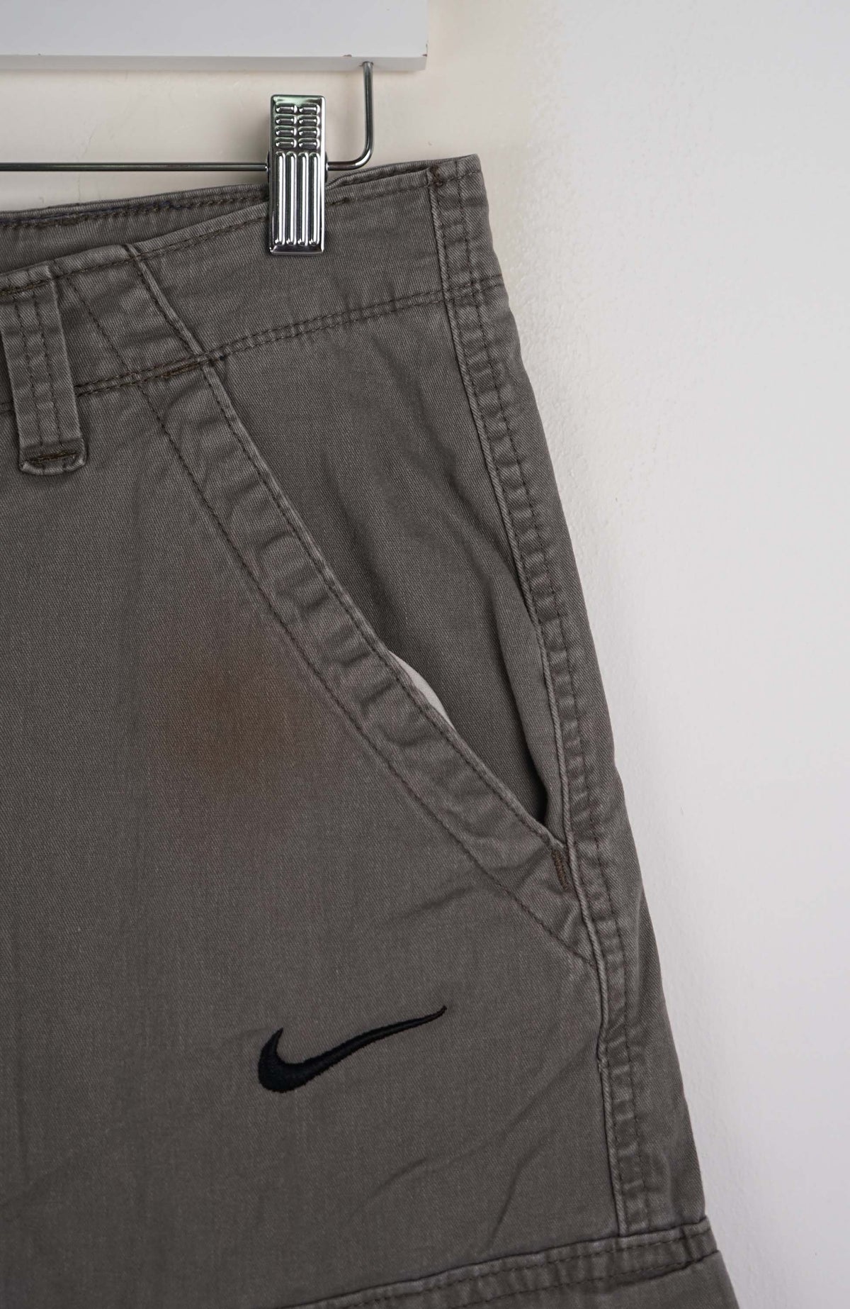 VINTAGE REWORK CARGO SHORTS W32