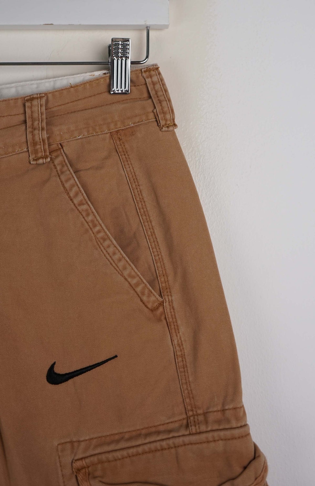 VINTAGE REWORK CARGO SHORTS W28
