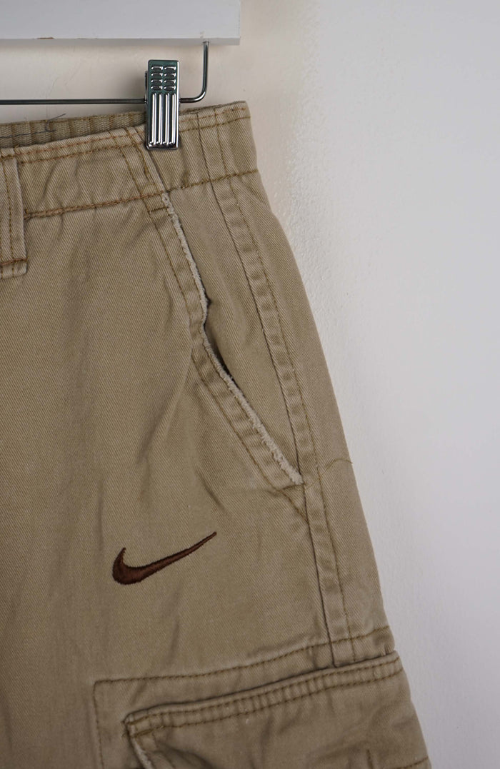 VINTAGE REWORK CARGO SHORTS W28